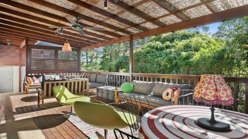Bateau Bay House | Retro Vibes Hotel: Pet Friendly with a 9.5/10 Rating