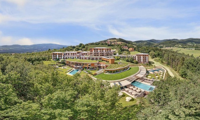 Poellauberg Hotel | Relax at RETTER Bio-Natur-Resort with Ocean Views & Spa