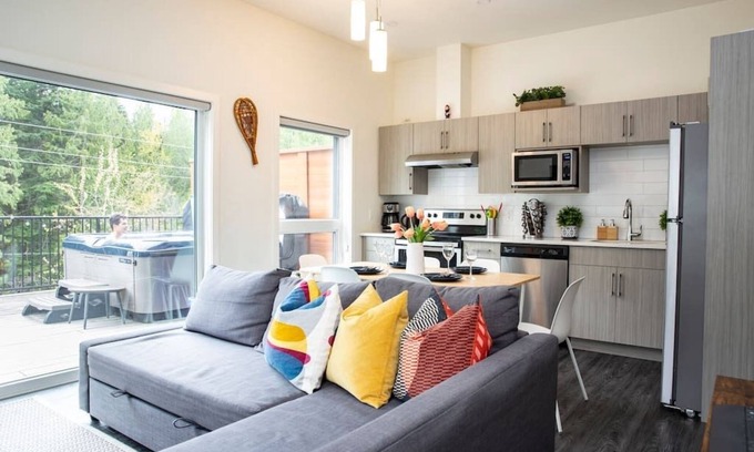 Revelstoke Condo | Exceptional Two Bedroom Condo with Spa & Hot Tub Access
