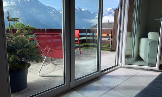 Braunwald Apartment | Discover Family-Friendly Comfort at Revier Silberwiidä-Galerie