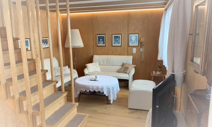 Braunwald House | Experience Family-Friendly Comfort at Revier Sytli im Höcheli