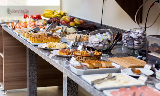 Votuporanga Hotel | Discover Revitalle Hotel: Family-Friendly with Pool Access