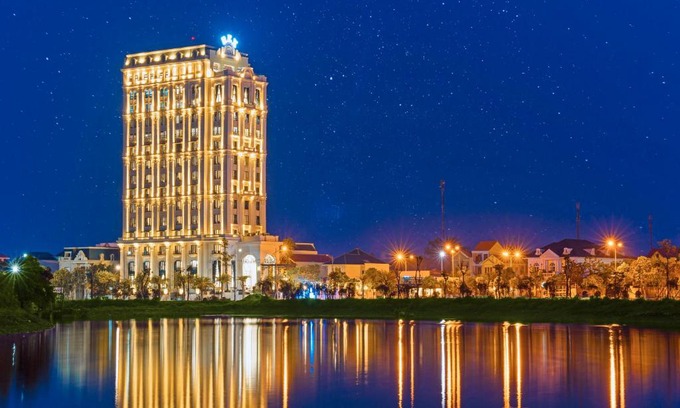 Dong Hoi Hotel | Relax at Rex Quang Binh Hotel: 4-Star with Spa & Pool