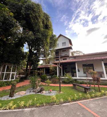 Northeast Region House | Rey House