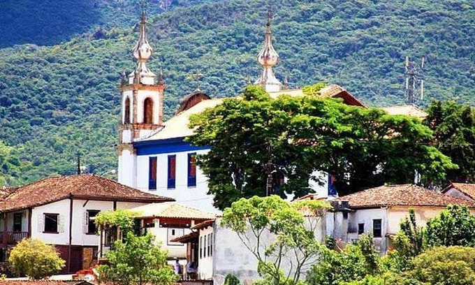 Catas Altas House | Comfortable Rez Home Catas Altas - 4-Star Stay with Hot Tub
