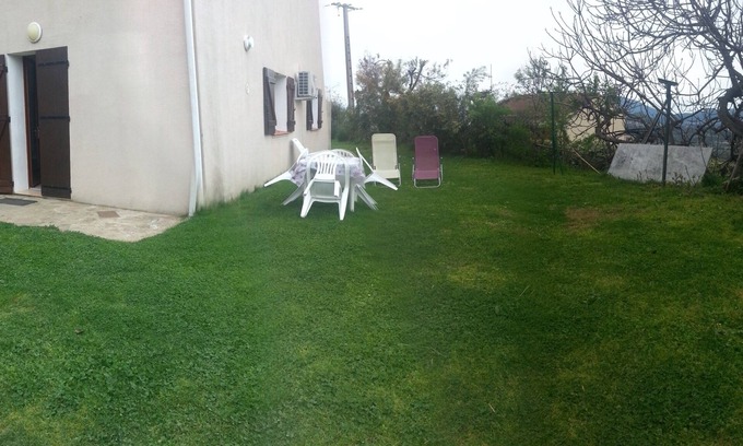 Bastelicaccia Apartment | Guest Rated 10/10: Rez of Garden in Bastelicaccia