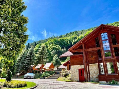 Piwniczna-Zdroj Bed & Breakfast | Exceptional Rezydencja Leśny Dwór with Pool & Hot Tub