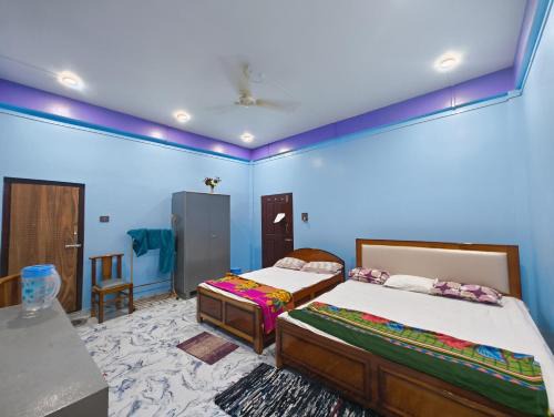Sibsagar House | Cozy RG Homestay - Family-Friendly with Kitchen Access