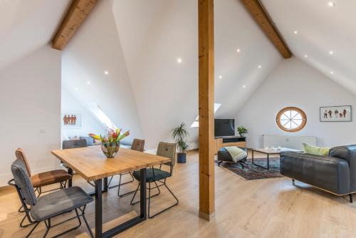 Ruhrberg Apartment | RH-Appartements 15 Minuten von Basel im Dorf Rührberg