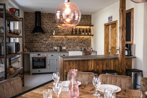 Mainz-Bingen House | Experience Rheinfreunde Bingen: Pet-Friendly Oceanfront Getaway