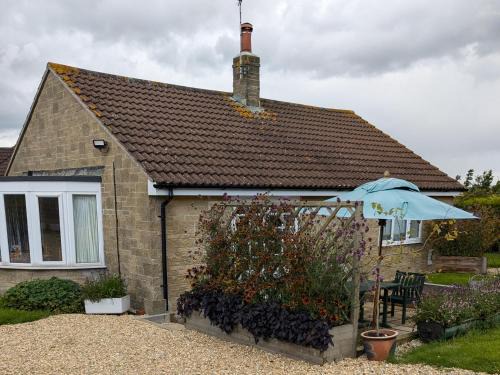 Sturminster Newton House | Discover Rhode Acres: Pet & Child Friendly 4-Star Retreat