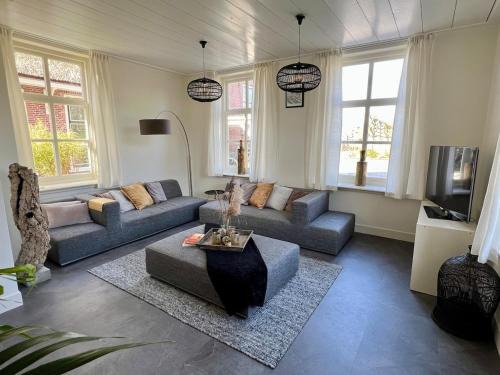 Groenendijk House | Rhynhoven Lodge