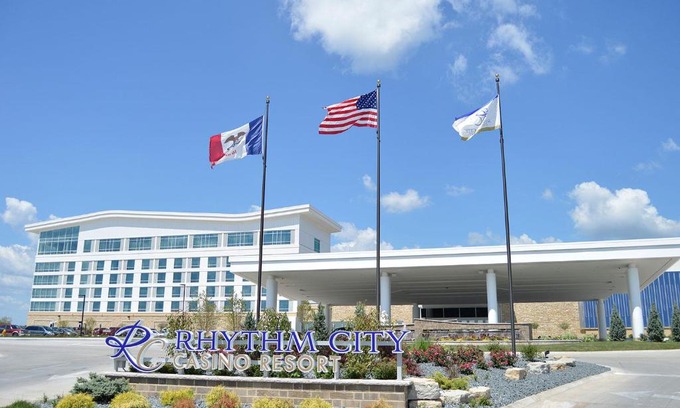 Quad Cities Resort | Premier Rhythm City Casino & Resort with Unique Amenities