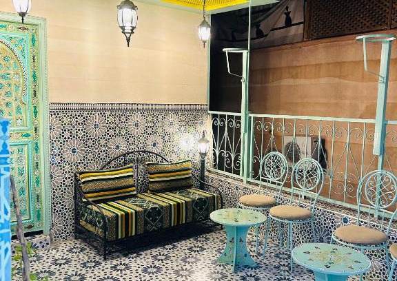 Riad Zitoun Jdid House | Unwind at Riad Cascada: Pet-Friendly Stay with Spa Access