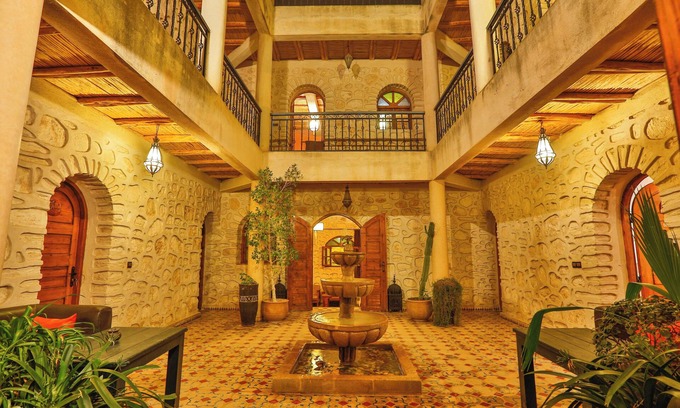 Essaouira House | Stunning Riad Dar Etto: Pool, Ocean Views & Spa Retreat