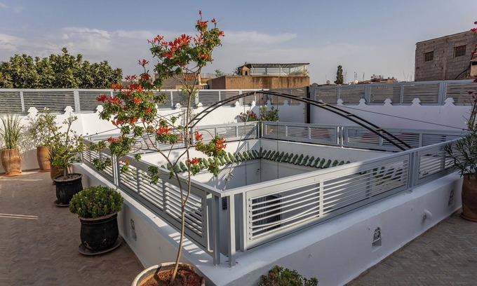 Zaouia Sidi Rhalem House | Riad el Jadide: Inviting Guest House with Pool & Spa