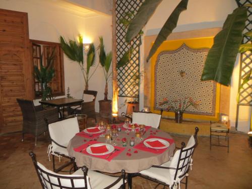 Diour Jdad House | Oceanfront Riad Irene: Guest Rated 9.1/10 for Families