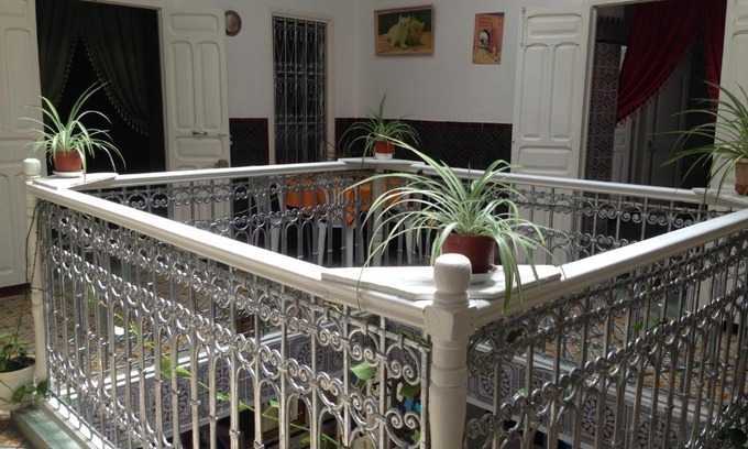 Tetouan Bed & Breakfast | Discover Riad La Perla: Family-Friendly with Great Amenities