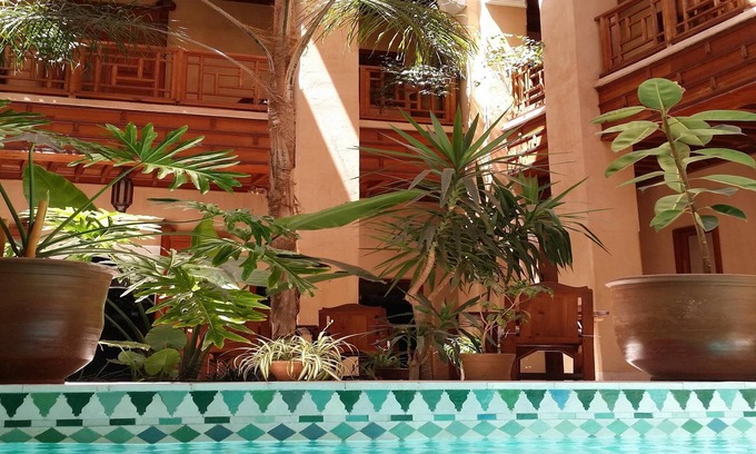 Mellah House | Relaxing Riad Marrakech: Pool, Spa & Dining in Medina