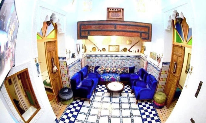 Dar Tazi House | Riad Misk Fez – Authentic Stay with Rooftop, Breakfast & Day Trips
