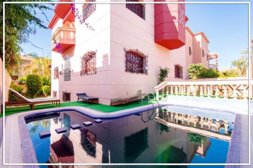Targa Villa | Discover RIAD TARGA - Marrakech with Family-Friendly Pool