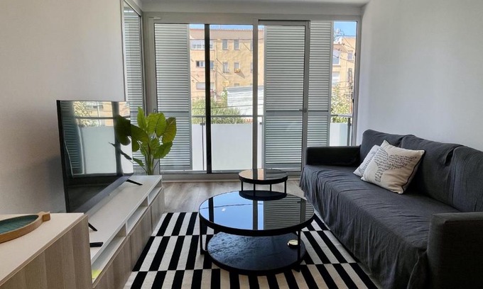 L'Escala Apartment | Ribalta 1-1: Family-Friendly Retreat with Top Guest Ratings