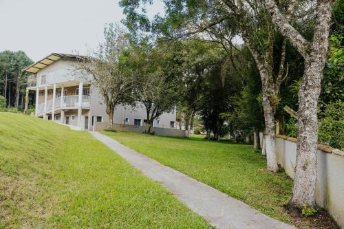 Carambei Apartment | Ribas Pousada e Camping: Guest Rated 9.7 with Pool Access