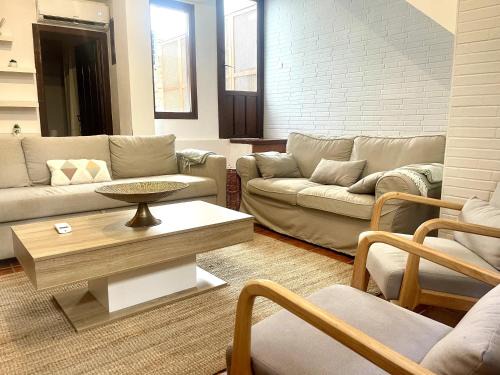Santiago Apartment | Ribera Suite Córdoba: Family-Friendly Retreat with Pets Welcome