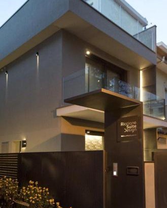 Riccione Apartment | Exquisite Riccione Suite Design: 4-Star Beachfront Escape