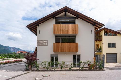Auer Apartment | Rated 9.3/10: Richard's Home Auer - Family-Friendly Retreat