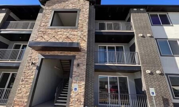 Richfield Apartment | Top-Rated Richfield Loft Suite - Castle Rock Condos Await