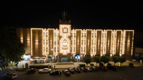 Ecmiadzin Hotel | Beachfront Relaxation at Richmind Hotel - 4-Star Escape