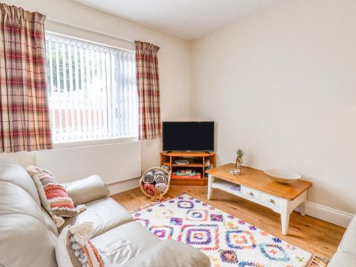 Skinningrove House | Richmond Cottage: Family-Friendly Getaway with Pet Perks