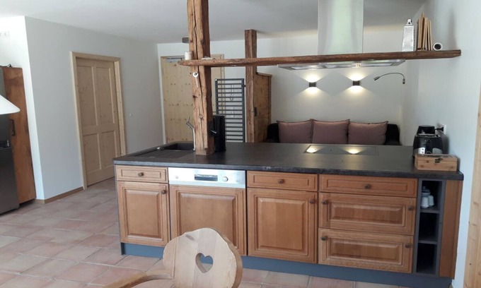 Wackersberg House | Richter Family-Friendly Holiday Residence with Breakfast Included