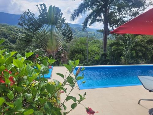 Villeta House | Pet-Friendly Retreat at RICHYSTORE & Luna Nueva House