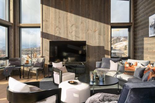 Beitostolen Apartment | Scenic Apartment with Breathtaking Views & Family-Friendly Amenities