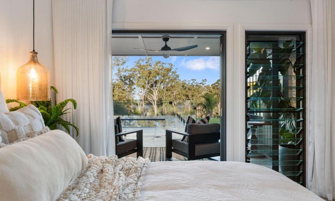 Middle Ridge House | Ridge Retreat: Oceanfront Bliss with a 9.9/10 Rating