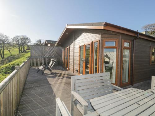 Graddon Cross House | Discover Ridge's Retreat No 7 at Kigbeare Lodges