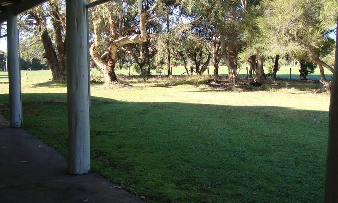 Augusta House | Ridge View Holiday Home - Tranquil Oceanview Escape