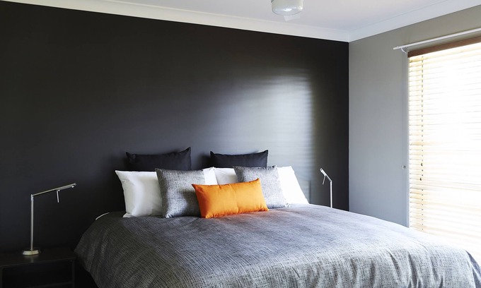 Severnlea Cottage | Idyllic Ridgemill Escape: Pet-Friendly Stay with Breakfast