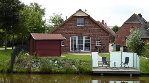 Eilsum House | Family-Friendly Escape at Riedhaus am Siel: Pet Welcome!
