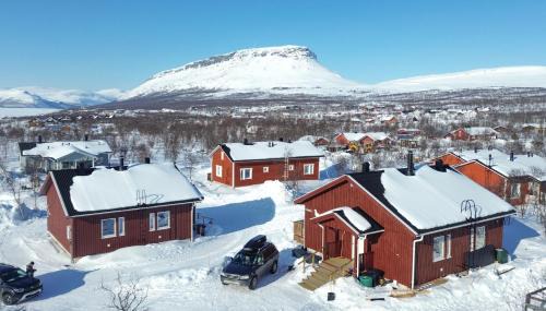 Kilpisjarvi Apartment | Pet-Friendly Retreat: Discover Riekko Mökki's Charm