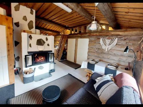 Kuusamo Ski Chalet | Pet-Friendly Riemula Cabin with Hot Tub & Family Appeal