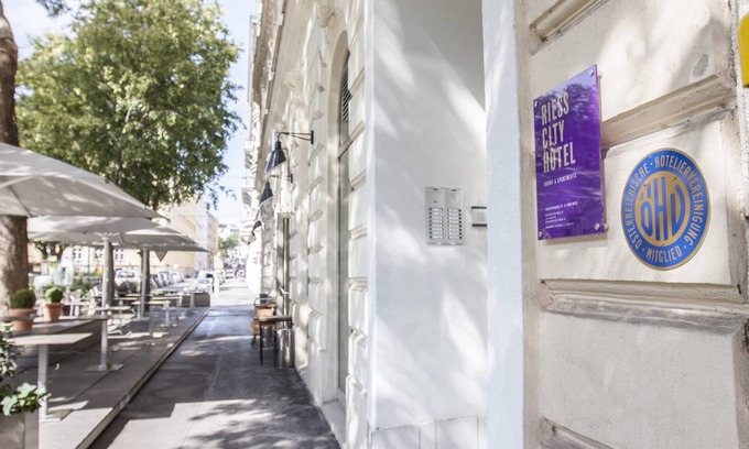 Roßau Hotel | Riess City Rooms: Guest Rated 8.8 with Self Check-In