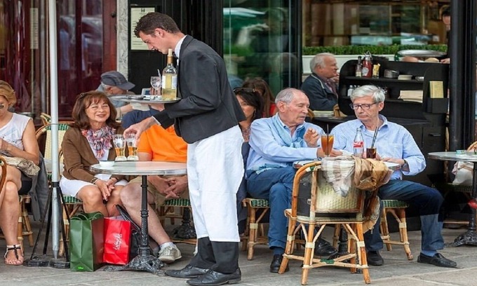 Notre-Dame-des-Champs Apartment | Ideally Located: Explore Saint Germain's Vibrant Attractions