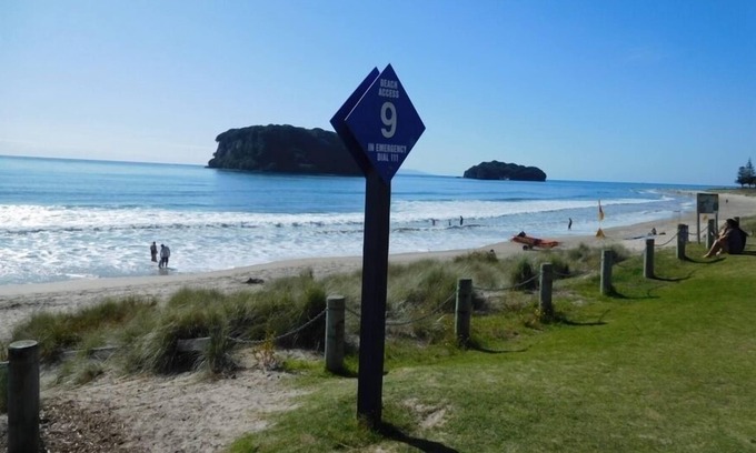 Whangamata House | Right by the surf club. Ocean views Fully fenced