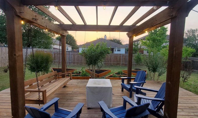 Kyle House | Convenient Hotel Near Austin with EV Charging & Family Amenities