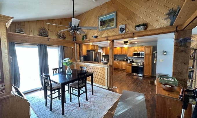 Laurium House | Right off the main trail system! Heated garage large parking for large trailers