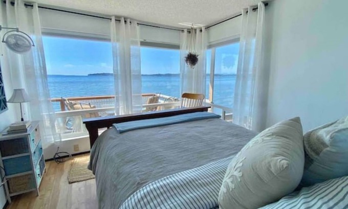 Birch Bay House | Beachfront Retreat with Full Kitchen & Kayak Rentals