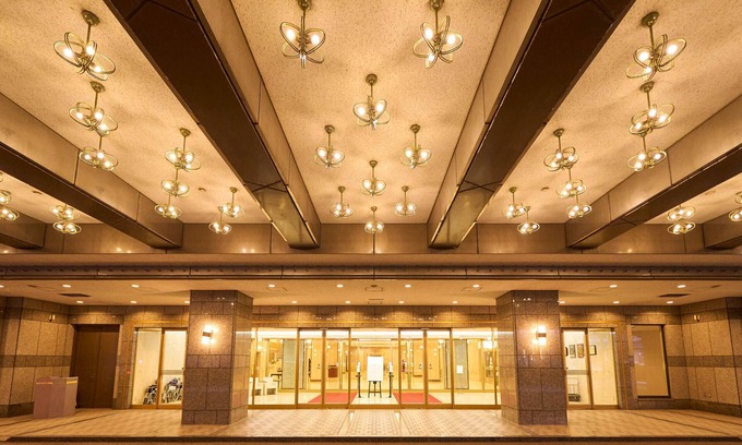 Kitakyushu Hotel | Relax at RIHGA Royal Hotel Kokura: Rated 9/10 with Spa & Pool